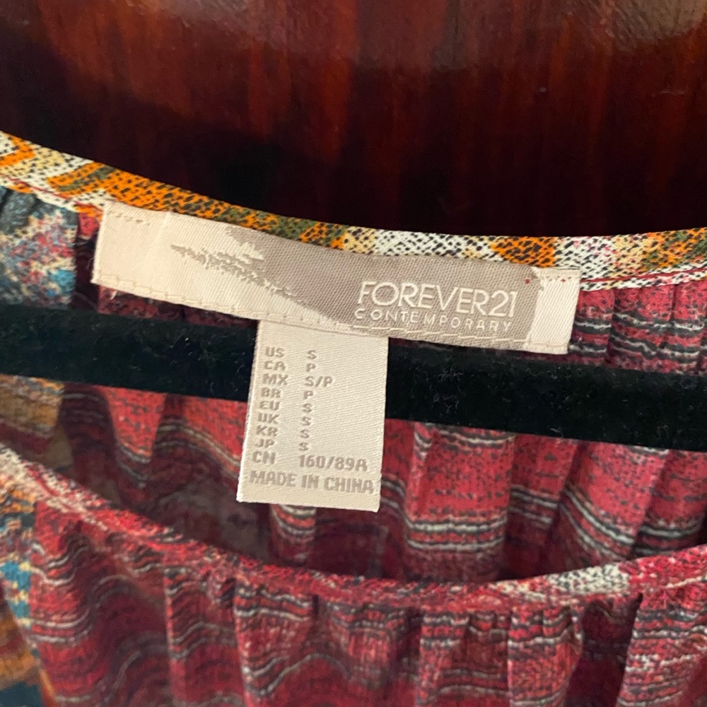 Forever21 chiffon multicolor blouse